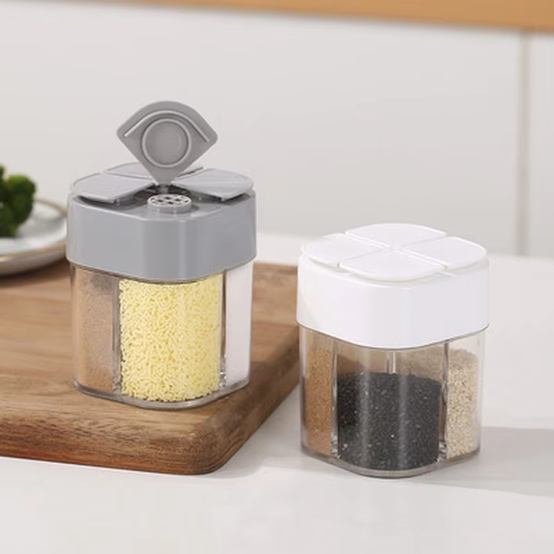 Camping Cooking Kit - 4 in 1 プラスチック製ディスペンサー付きキャンプ用スパイス容器、密閉蓋付き、調味料シェイカー、旅行用キャンプ用スパイスキット（調理用）