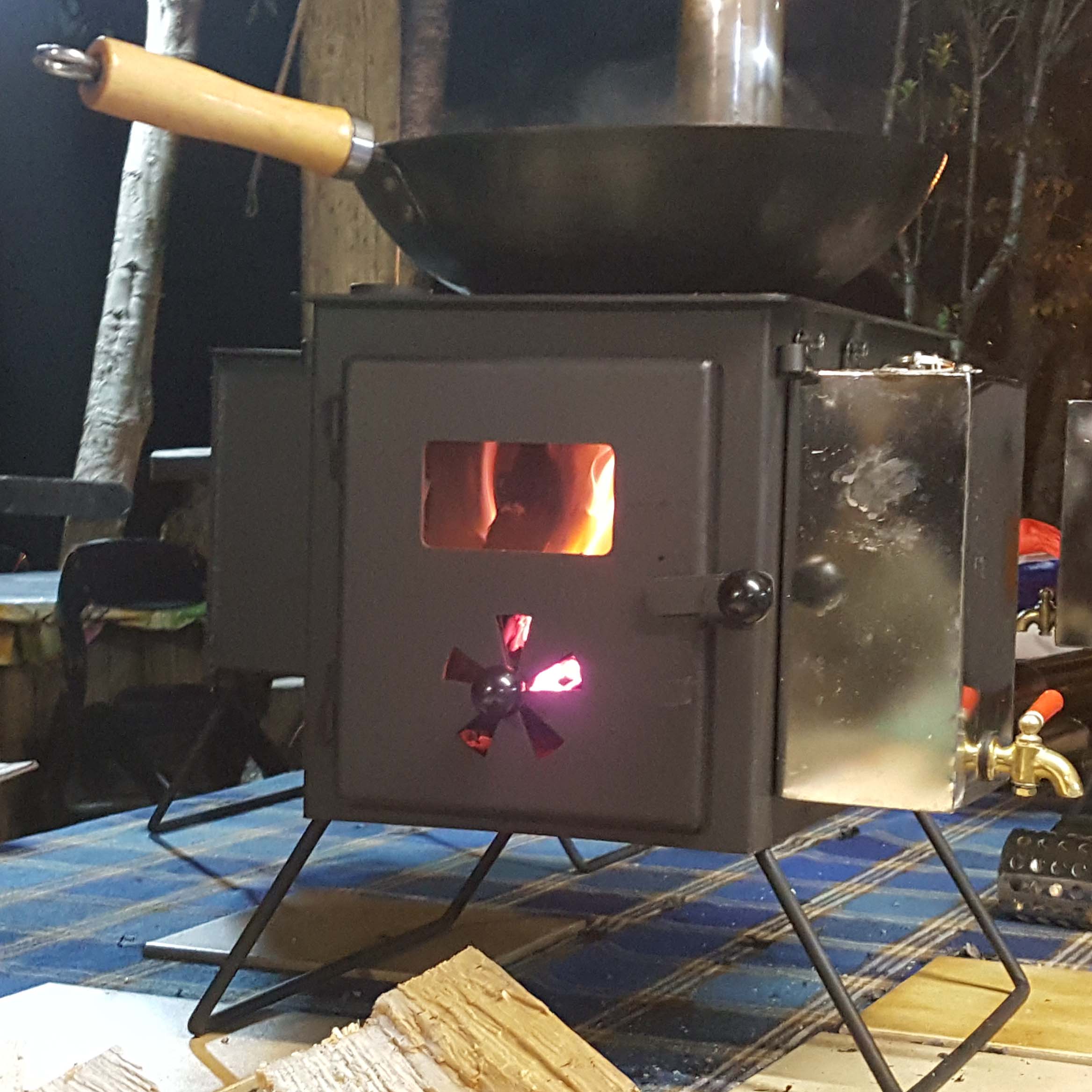 屋外ピクニック用小型焚火調理用キャンプストーブ（煙突付き）木 - Camping Cooking Tent のレビューと価格
